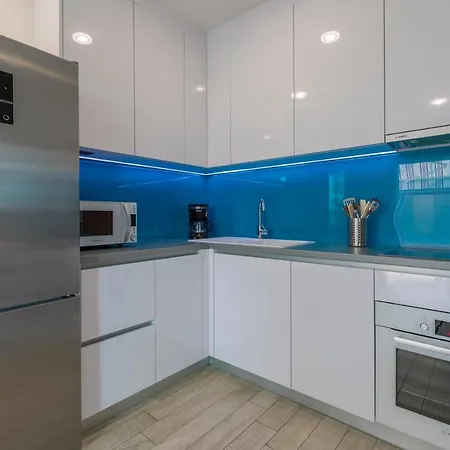 Mb * 茨里克韦尼察