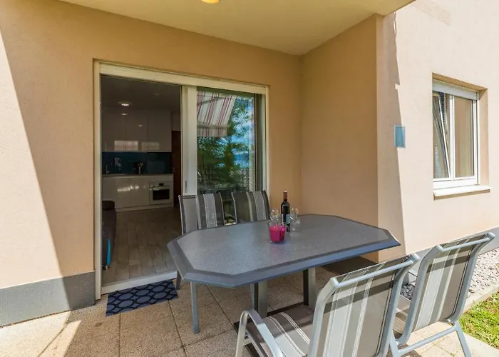 Mb Lägenhet Crikvenica